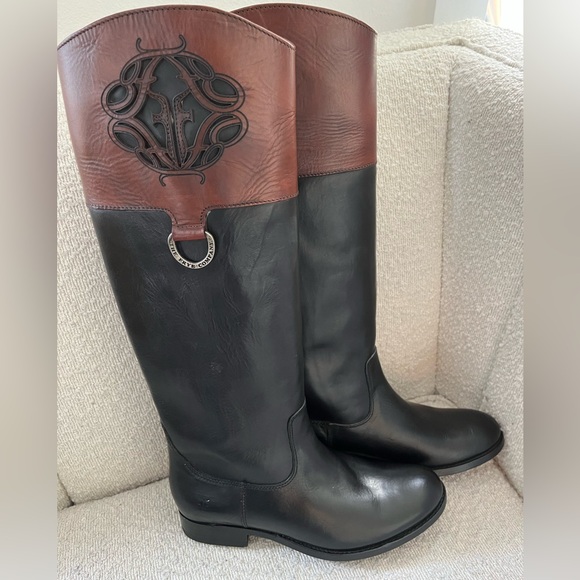 Frye Melissa Boot, Monogram Logo, Cognac/Black, Size 7.5 - Picture 5 of 9